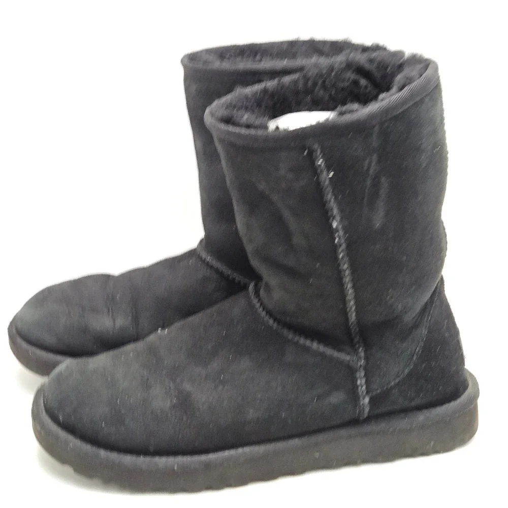 UGG Classic Short II Black Suede Shearling Boots 1016223 Womens Size‎ 8